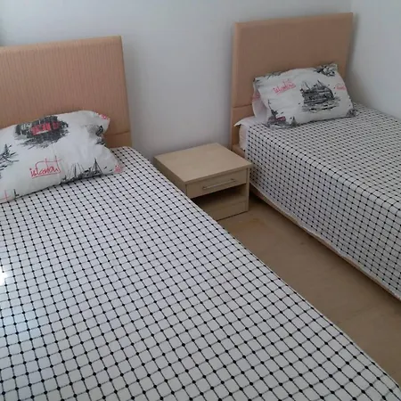 сomfortable 3 + 1 By The Sea *